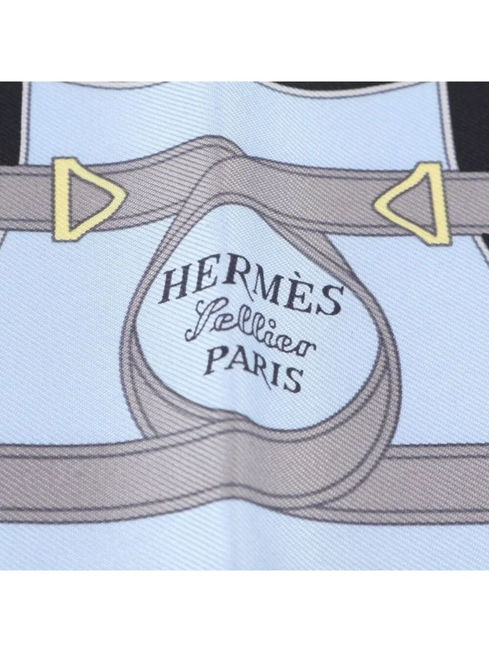 Hermes Tagged Carre Eperon D'or Yellow Gold Spurs Silk 100% Scarf